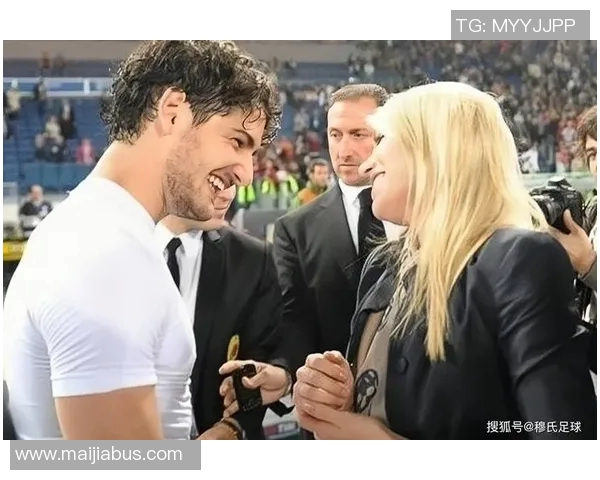 足球明星小公主的迷人瞬间展现她的优雅与活力